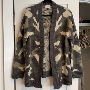 Universal Thread Camo Cardigan - Size Small